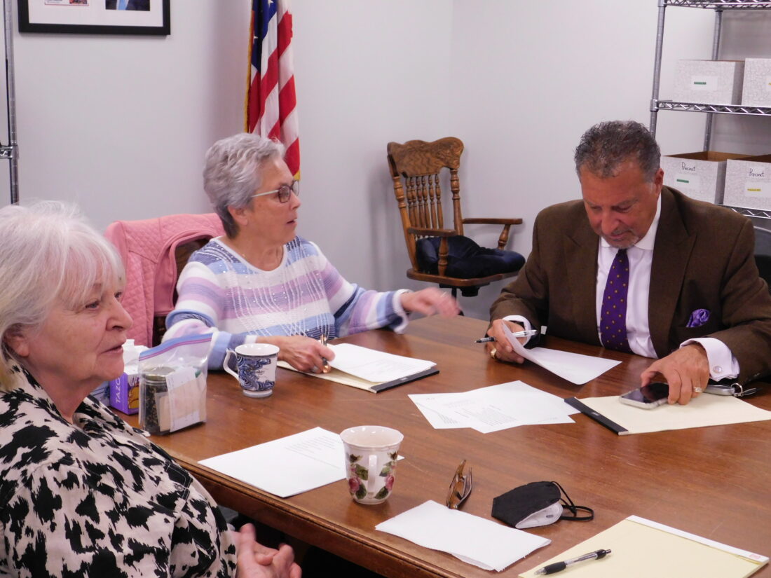 Early voting is underway | News, Sports, Jobs - Vimarsana News
